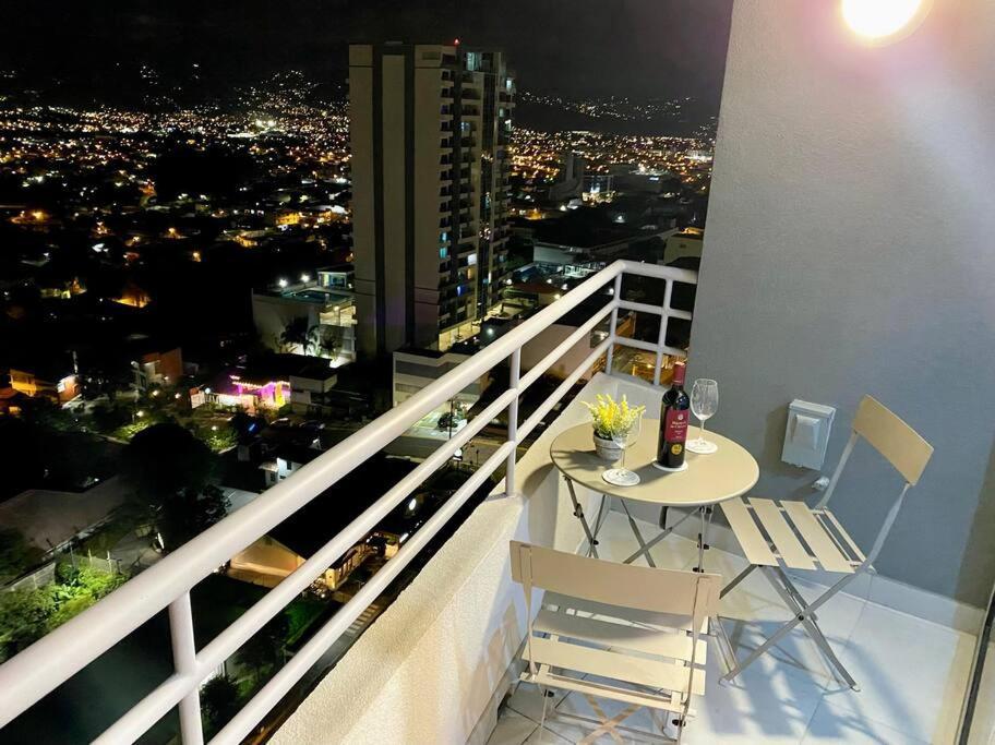 Penthouse En Los Yoses, Vista De Los Dioses Fast Wifi San José Extérieur photo