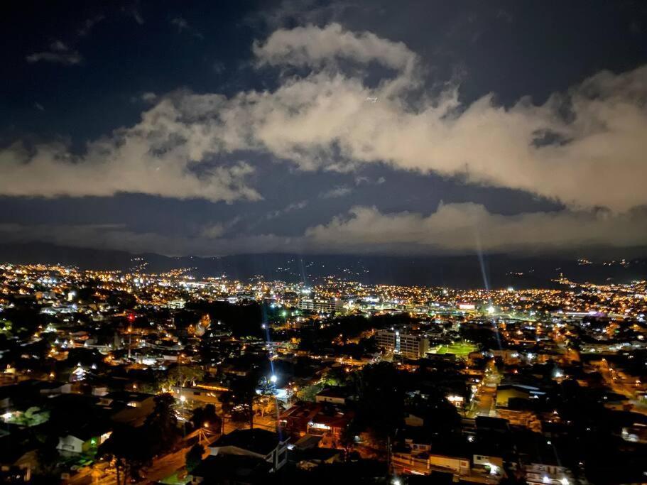 Penthouse En Los Yoses, Vista De Los Dioses Fast Wifi San José Extérieur photo